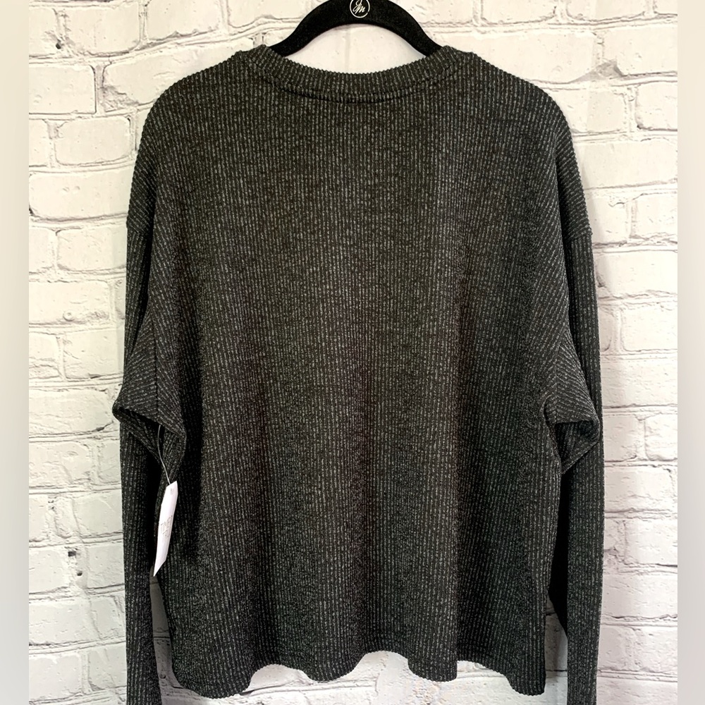 Time & Tru Heather Gray Rib Knit Cropped Relaxed Fit Sweater V Neck XL NWT - Picture 8 of 8